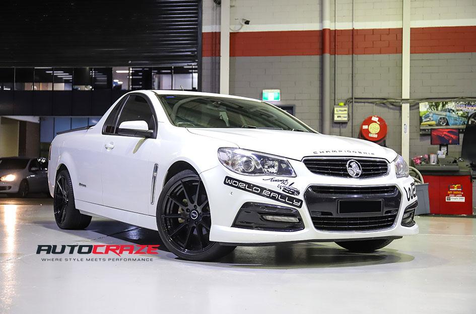 HOLDEN-COMMODORE-NURBERG-BLACK